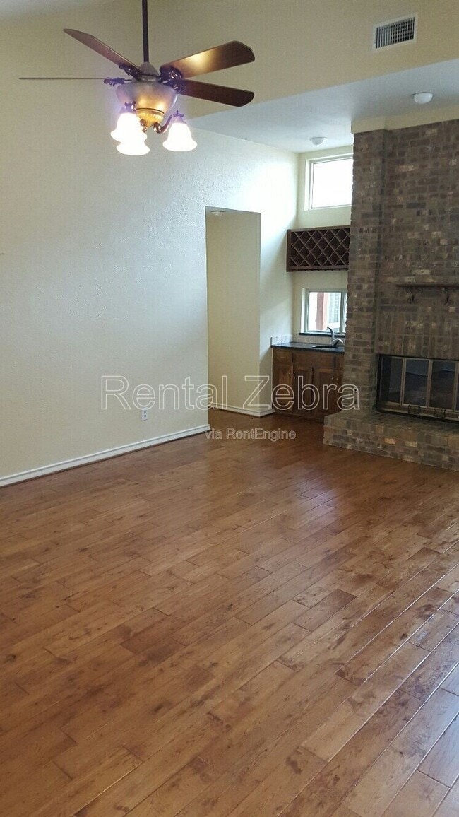 Building Photo - 2214 Mediterranean Ave