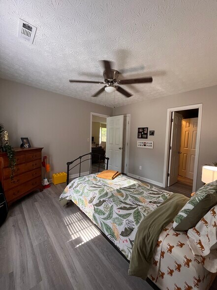 Building Photo - 681 Senoia Rd