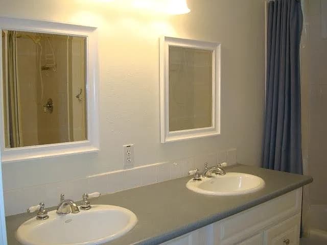 Building Photo - 7120 Naakea St