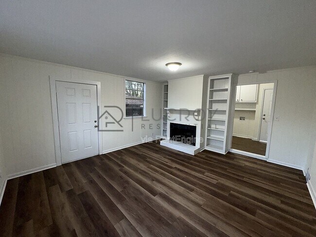 Building Photo - 3147 Shirley Dr