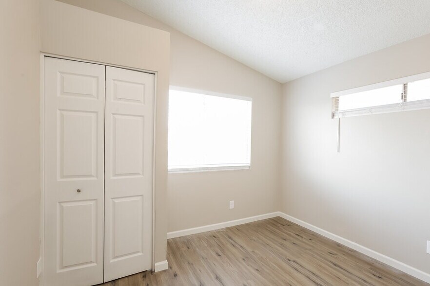 Building Photo - 7030 S 42nd St