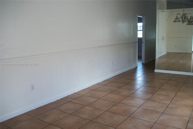 Building Photo - 7230 W 34th Ct
