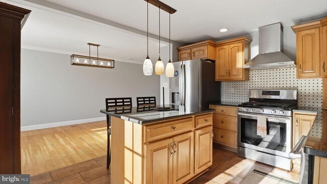 Building Photo - 1703 Tioga Rd