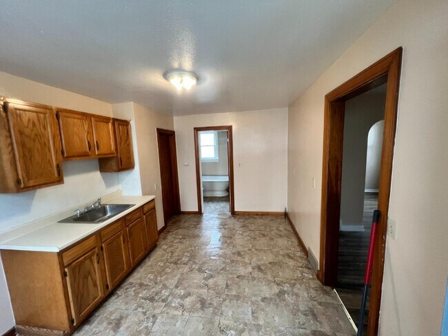 Primary Photo - 6800 Fullerton Ave