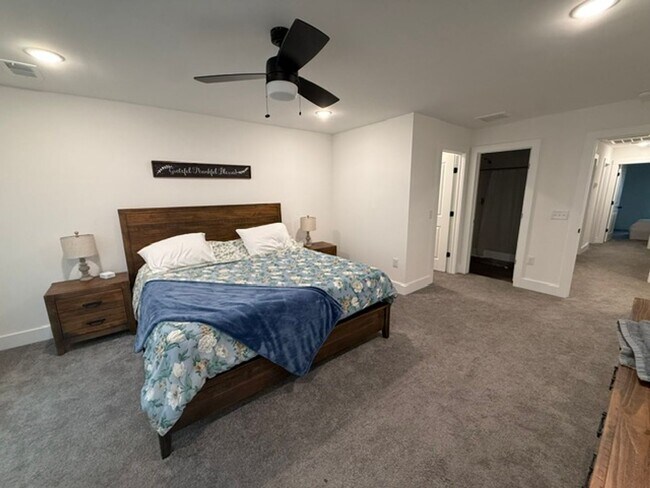 Building Photo - 3 Bedroom 2.5 Bath Townhouse in Barnwell Breeze - North Charleston