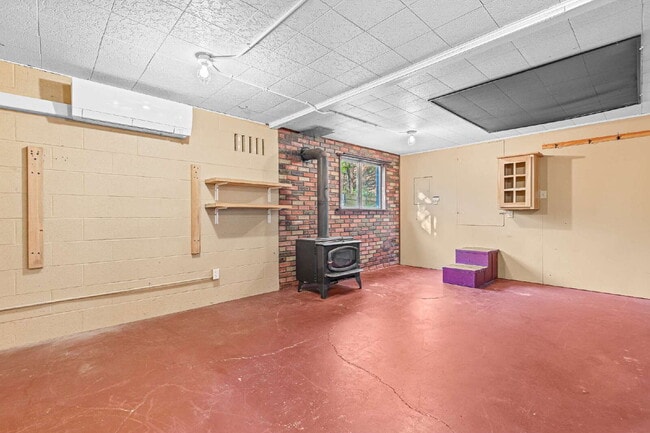 Building Photo - 970 Elkader St
