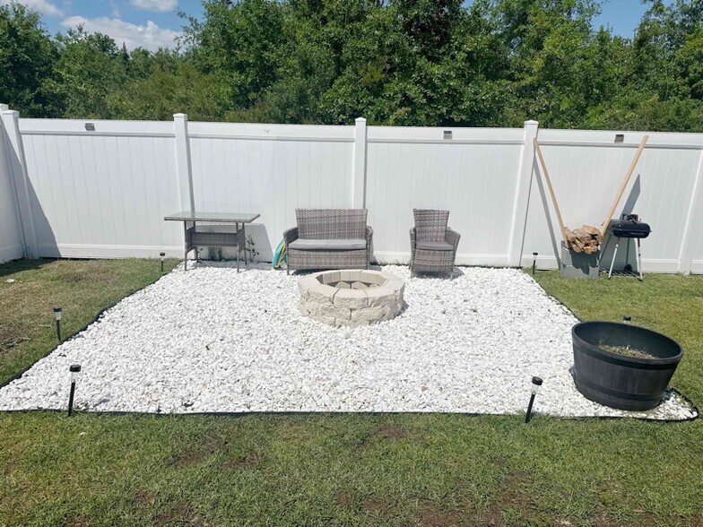 Building Photo - 4865 Conner Ln