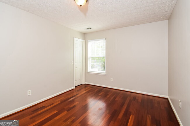 Building Photo - 1305 Bramlett Blvd