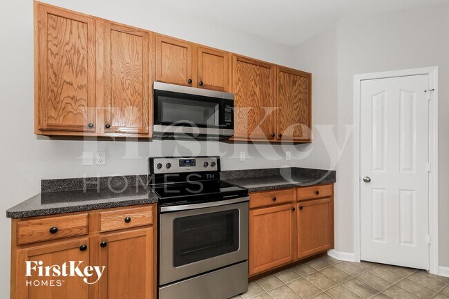 Building Photo - 16422 Austringer Pl