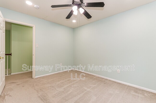 Building Photo - 1 Elkington Dr