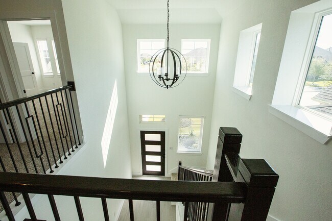 Building Photo - 21134 Garden Palm Dr