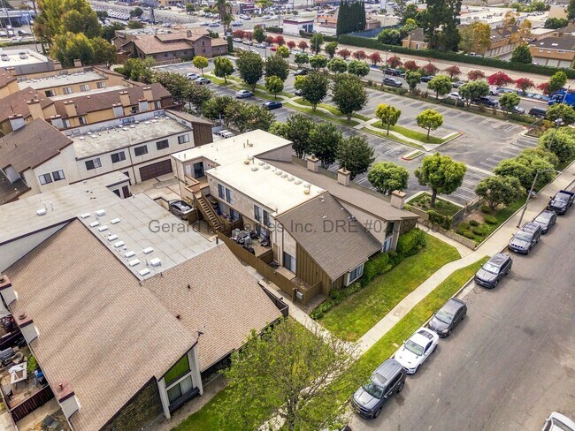 Building Photo - 16762 Viewpoint Ln