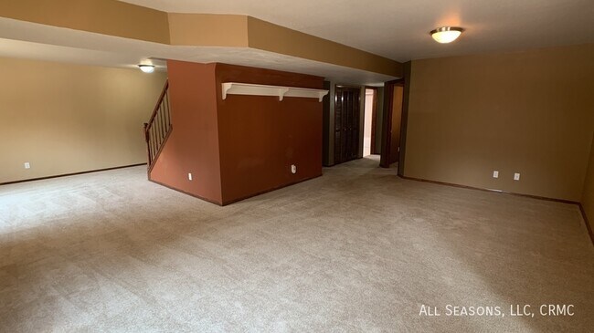 Building Photo - 5435 Lions Gate Lane