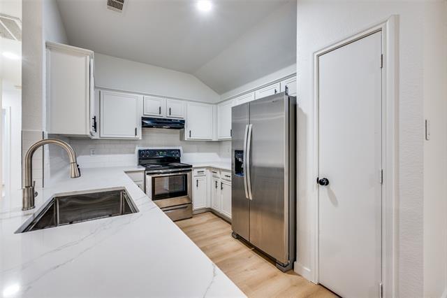 Building Photo - 3023 San Martin Dr