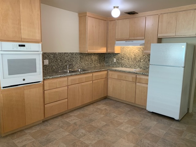 Primary Photo - 1816 Park Ave