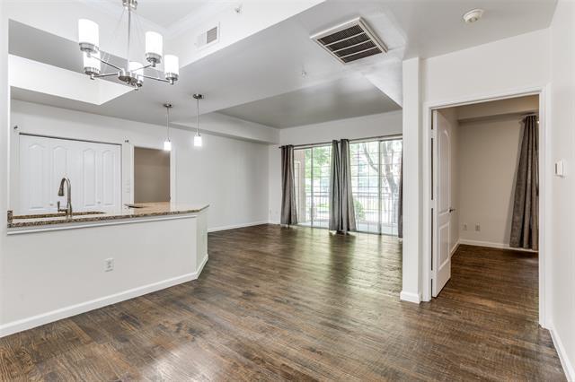 Building Photo - 3225 Turtle Creek Blvd Blvd
