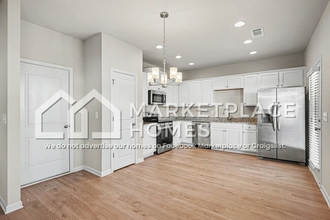 Building Photo - 318 Bertha Honey Stewart Dr