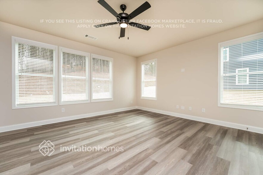 Building Photo - 58 Katherine St