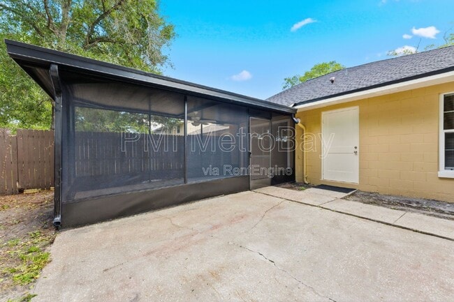 Building Photo - 3306 Laurel Dale Dr