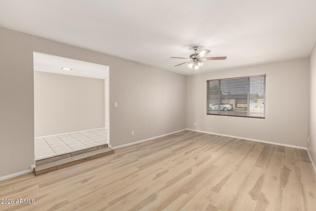 Building Photo - 4731 W Shaw Butte Dr