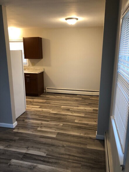 Dining Room - 916 Lennox St