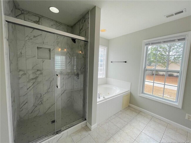 Building Photo - 120 Advance Dr