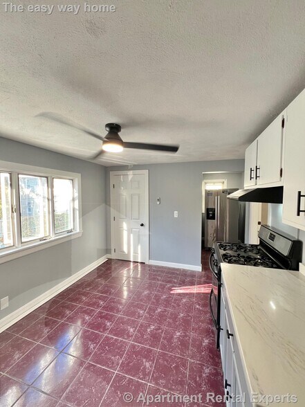 Building Photo - 141 Albion St