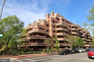 Building Photo - 2301 N Street NW Unit 407