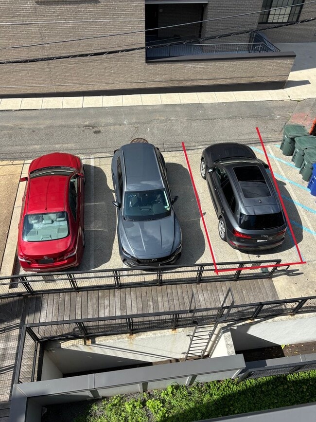 Building Photo - Dupont Circle Beauty with PARKING
