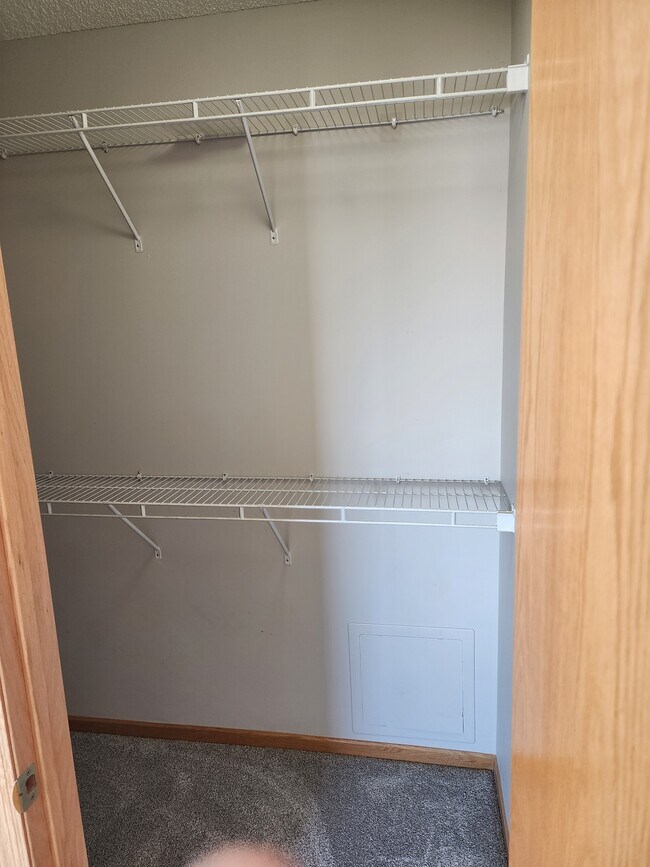 Building Photo - 1071 36th St W