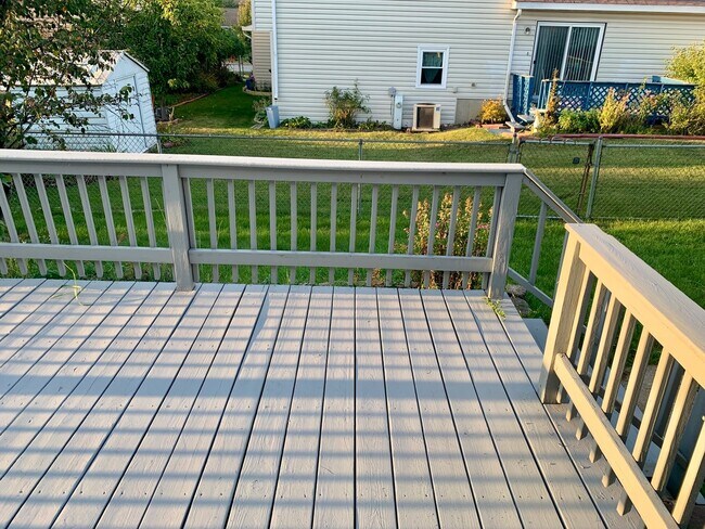 Building Photo - 156 Brookside Dr