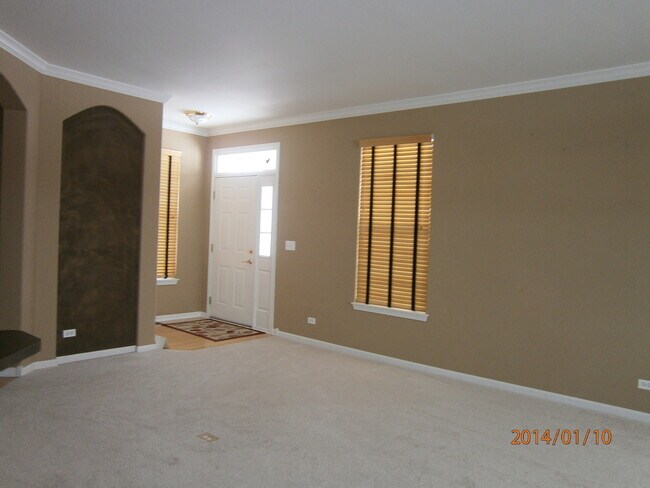 Building Photo - 431 Nelson Dr
