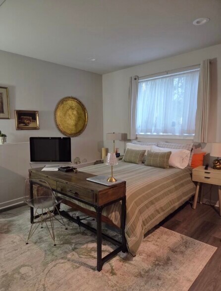 Building Photo - 4979 Onalaska Loop SE