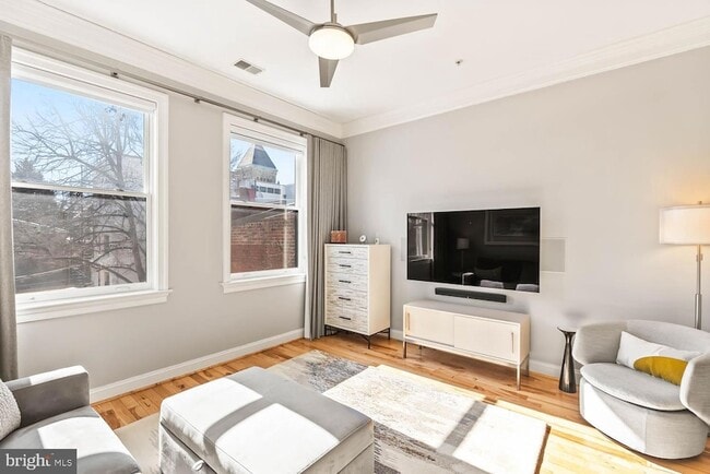 Building Photo - 1224 R St NW