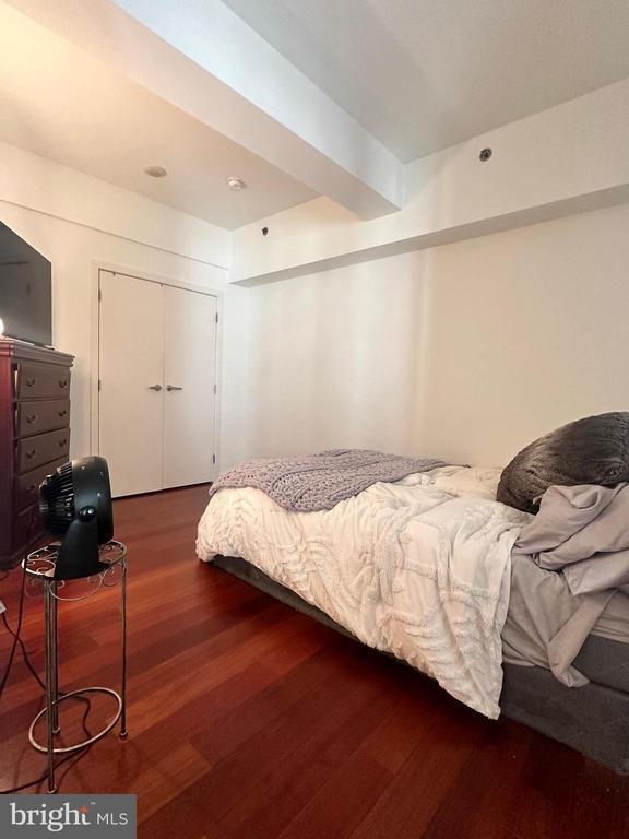 Building Photo - 219 S 18th St