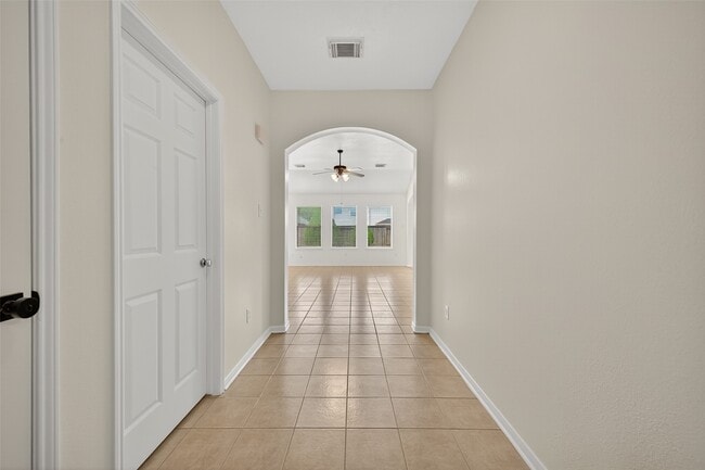 Building Photo - 13211 Barton Meadow Ln