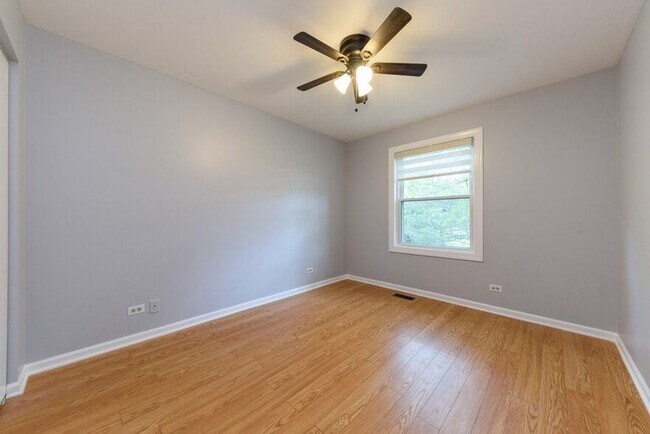 Building Photo - 66 S Stonington Dr