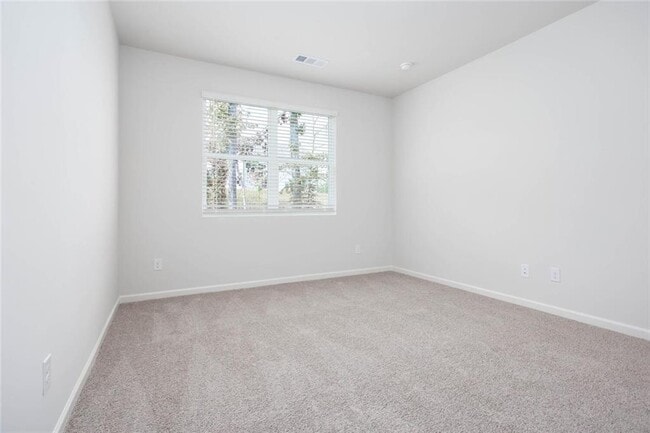 Building Photo - 65 Grv Spgs Ct