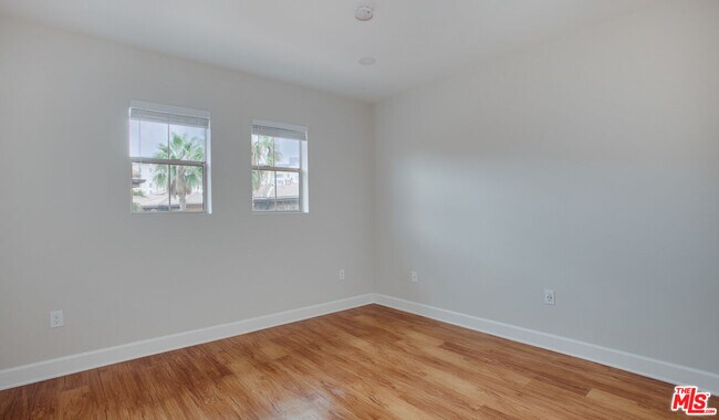 Building Photo - 340 Hauser Blvd