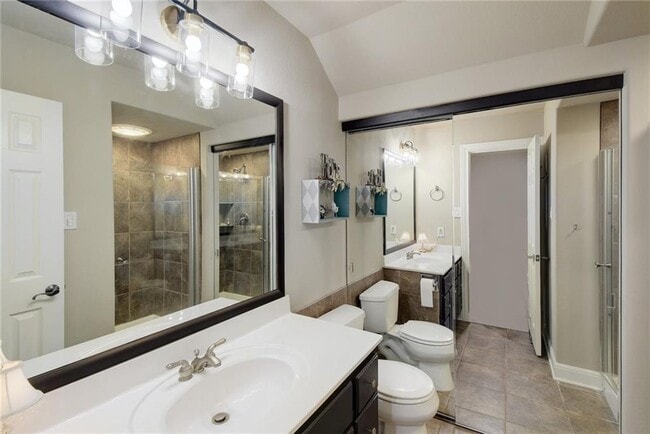 Building Photo - 9903 Tree Bend Cove