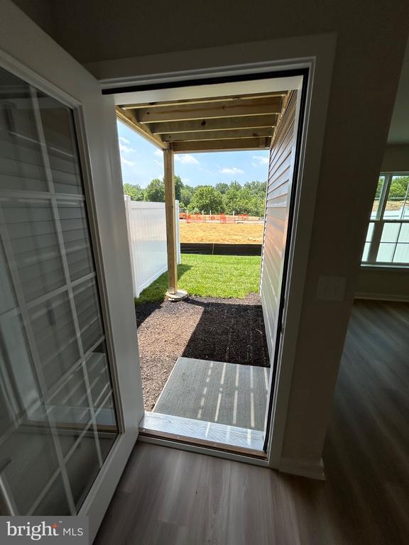 Building Photo - 28 Barnes Wy