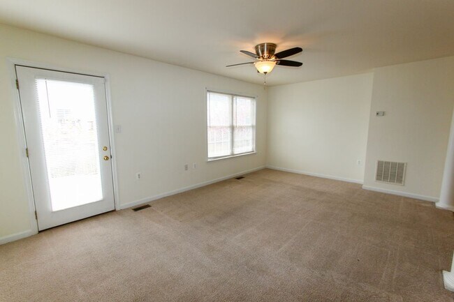Building Photo - Hammonds Mill Townhouse