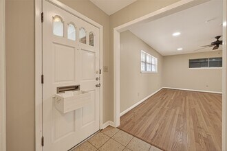 Building Photo - 5646 Hazen St