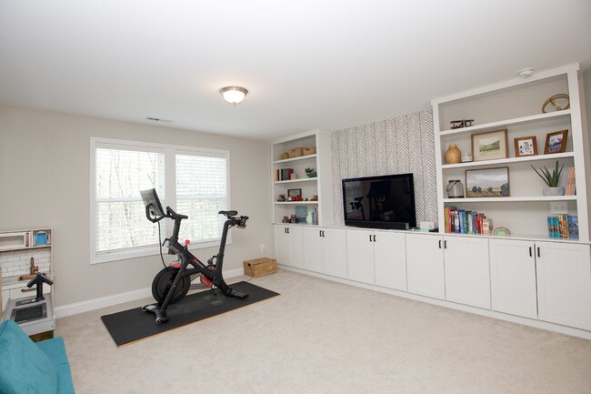 Building Photo - Spacious 5-Bedroom Home with 3 Full Bathrooms in Carthage, NC - Perfect for Your Family!