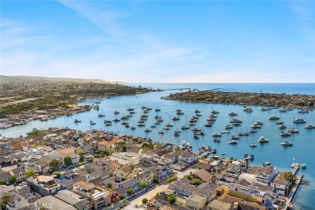 Building Photo - 112 Abalone Ave