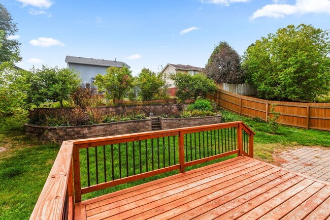 Building Photo - 8912 Highland Oaks Dr