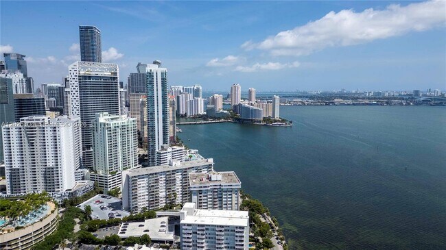 Building Photo - 1451 Brickell Ave