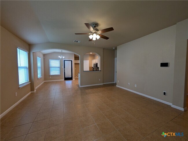 Building Photo - 2587 Diamondback Trail