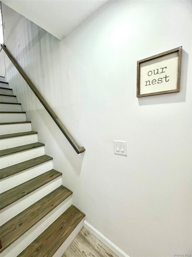 Building Photo - 128 W Main St