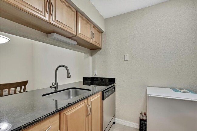 Building Photo - 3311 Haviland Ct